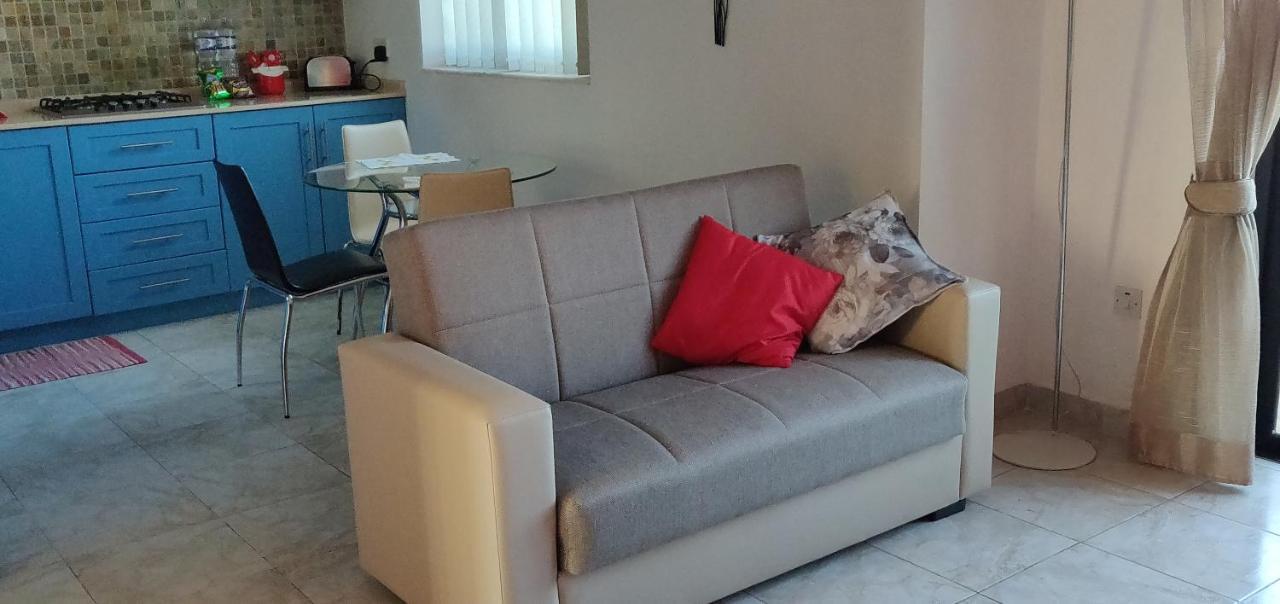 Ferienwohnung Panoramic Penthouse In Marsascala Which Enjoys Sea And Country Views Marsaskala Exterior foto