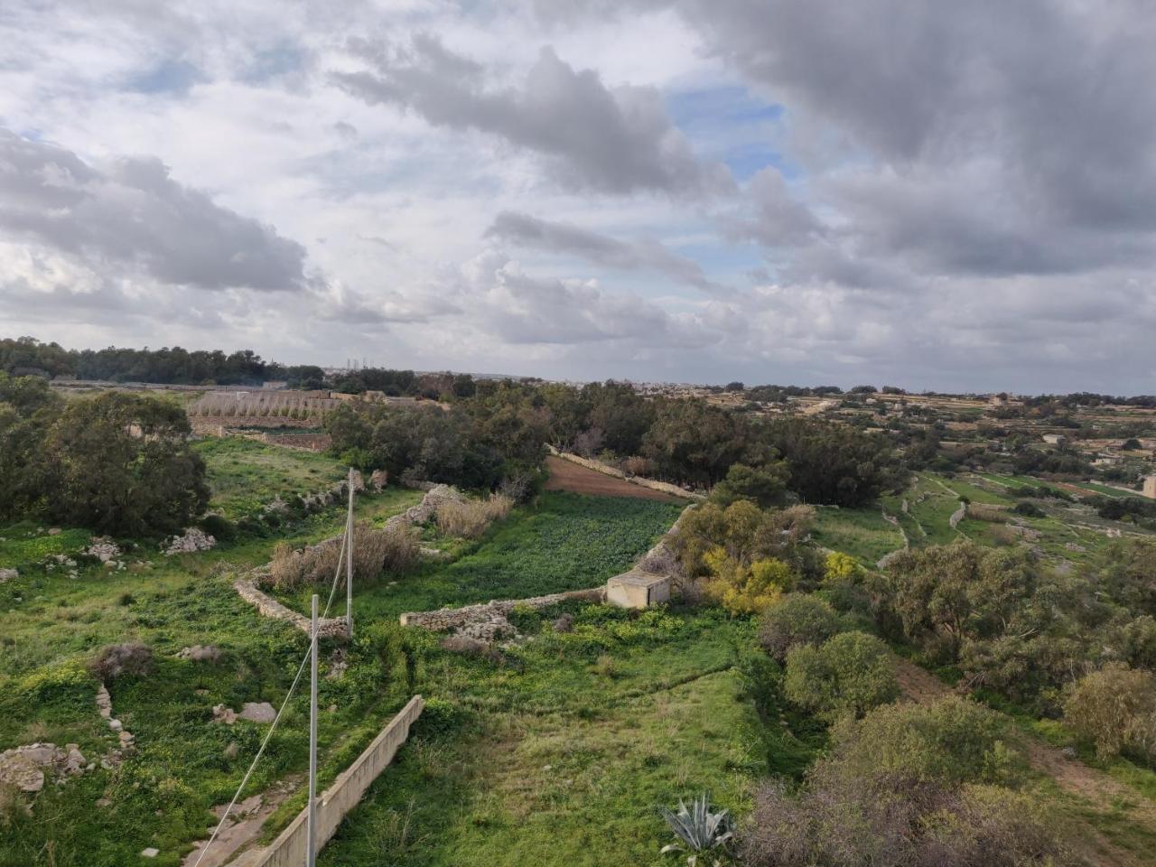 Ferienwohnung Panoramic Penthouse In Marsascala Which Enjoys Sea And Country Views Marsaskala Exterior foto