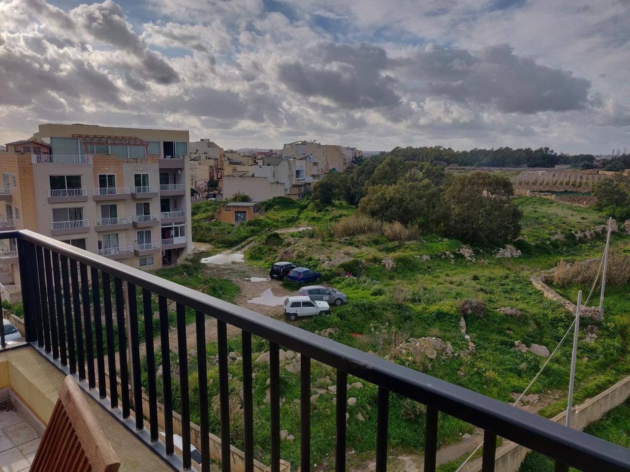 Ferienwohnung Panoramic Penthouse In Marsascala Which Enjoys Sea And Country Views Marsaskala Exterior foto