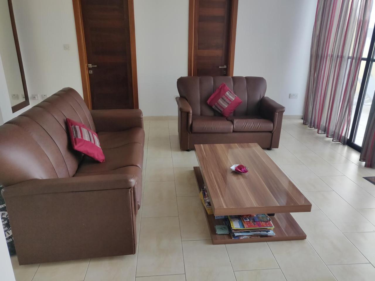 Ferienwohnung Panoramic Penthouse In Marsascala Which Enjoys Sea And Country Views Marsaskala Exterior foto