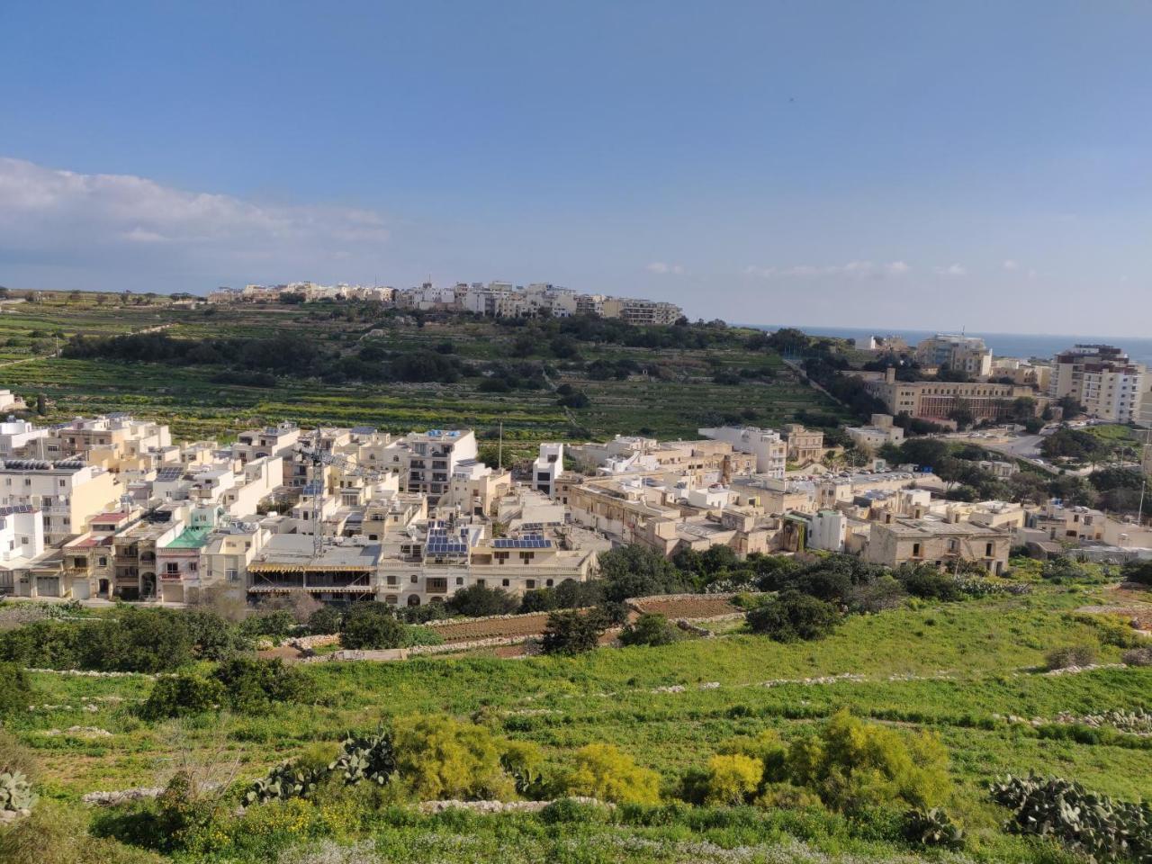 Ferienwohnung Panoramic Penthouse In Marsascala Which Enjoys Sea And Country Views Marsaskala Exterior foto